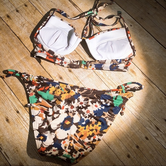 Victoria Secret Bikinis 2 PC - Picture 2 of 6